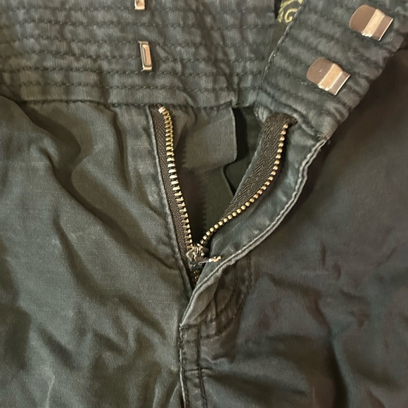 Y2K women’s Green Cargo Capri Mid to Low Rise Pants - Picture 5 of 10